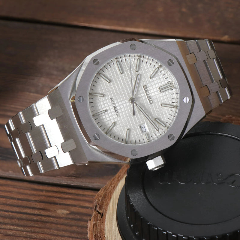 Royal Seikoak White